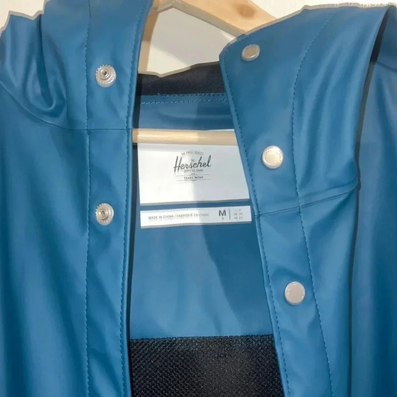 Herschel Supply Company Fishtail Raincoat Women's M - Picture 3 of 7